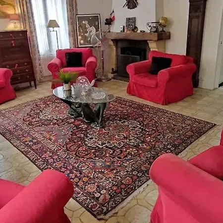 Maison Spacieuse Avec Jardin A Cabourg, 250 M² *