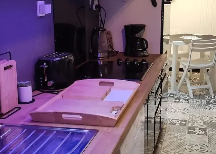 Дом отдыха Maison Spacieuse Avec Jardin A Cabourg, 250 M² Кабур