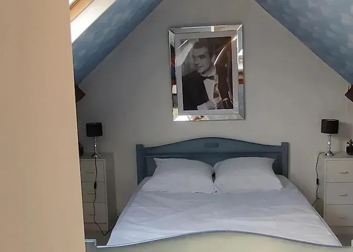 בית נופש Maison Spacieuse Avec Jardin A Cabourg, 250 M²