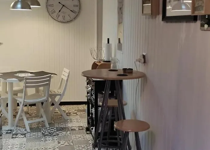 Maison Spacieuse Avec Jardin A Cabourg, 250 M² בית נופש קאבורג