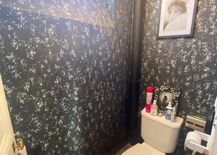 Maison Spacieuse Avec Jardin A Cabourg, 250 M² * קאבורג