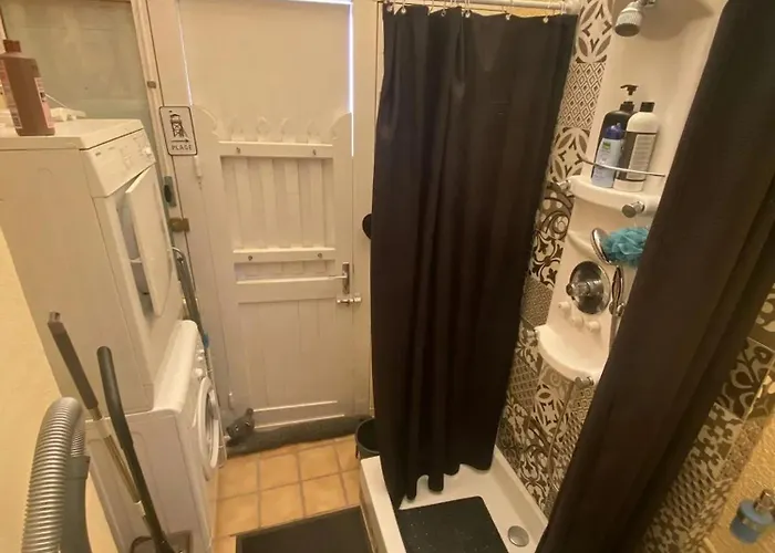 Maison Spacieuse Avec Jardin A Cabourg, 250 M² בית נופש *